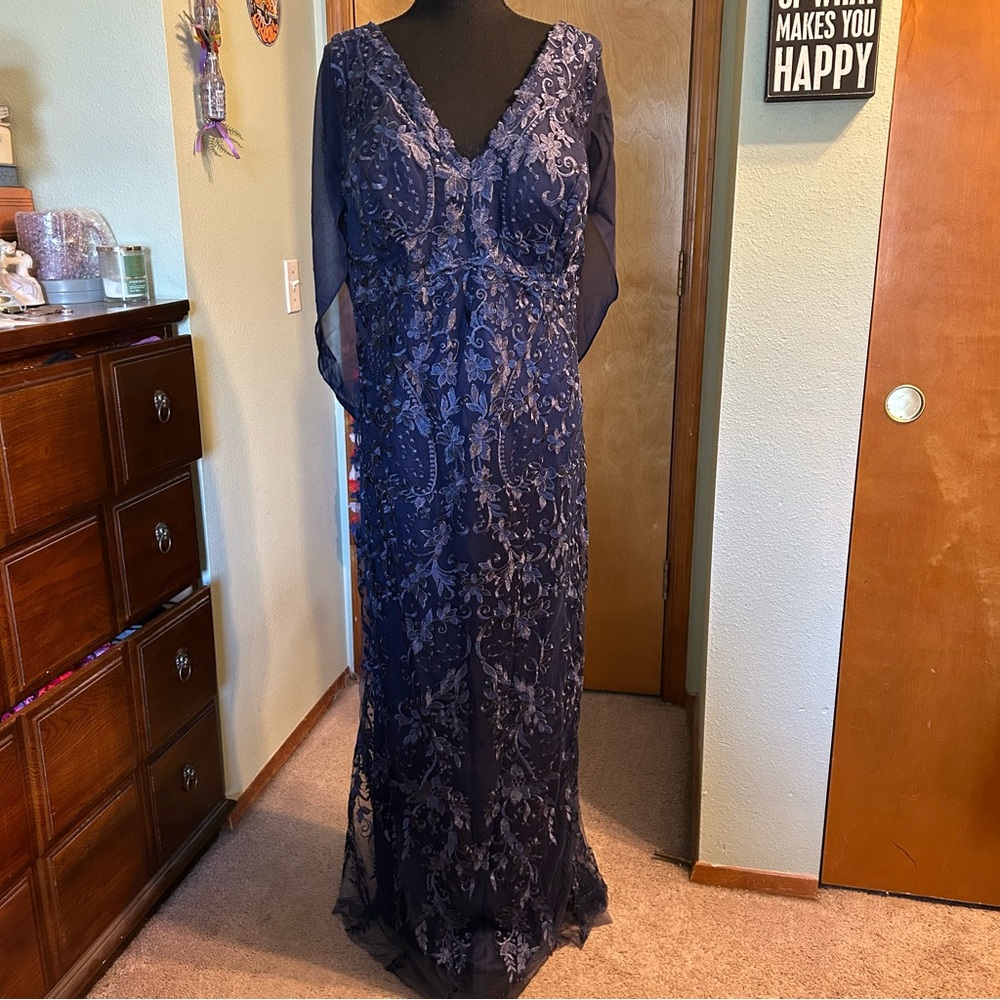 Blue Long Sleeve V-Neck Gown for Wedding Guests